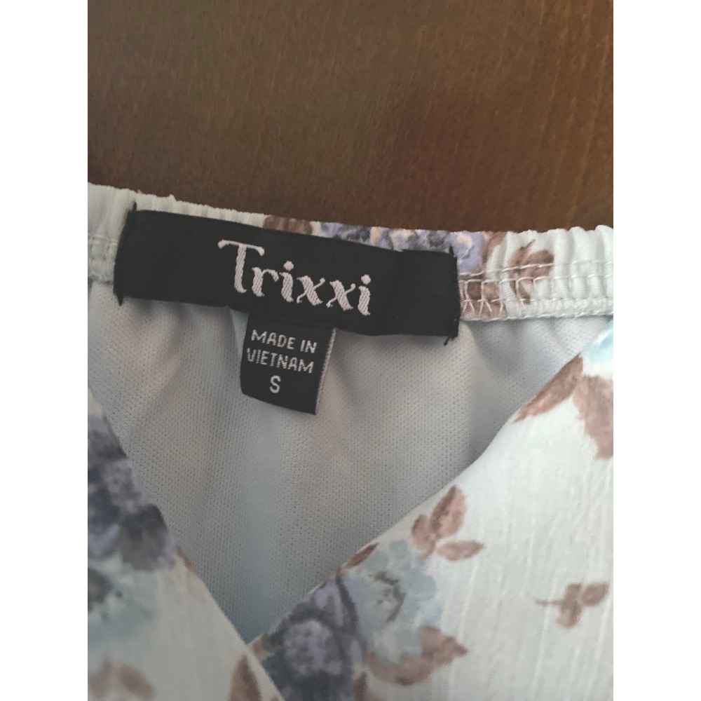 Trixxi Floral Print Romper - Surplice Neck, Drawstring Waist - Size S - Picture 5 of 13